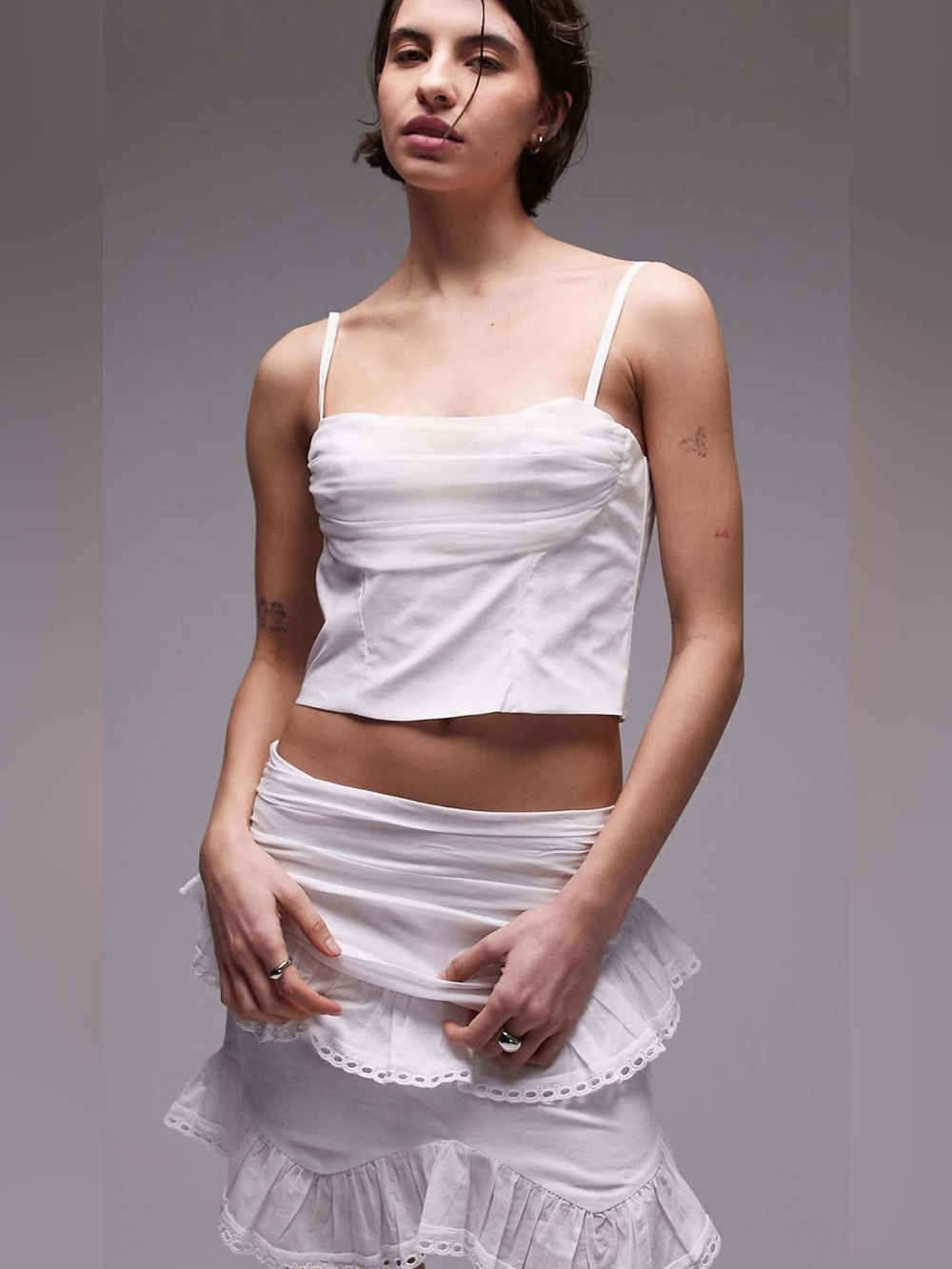 SNDYS Strappy Poplin Ruched Mesh Bust Sweetheart Neck Top